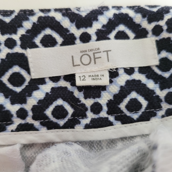 CLOSET CLEAROUT Loft Riviera Short - Picture 3 of 6